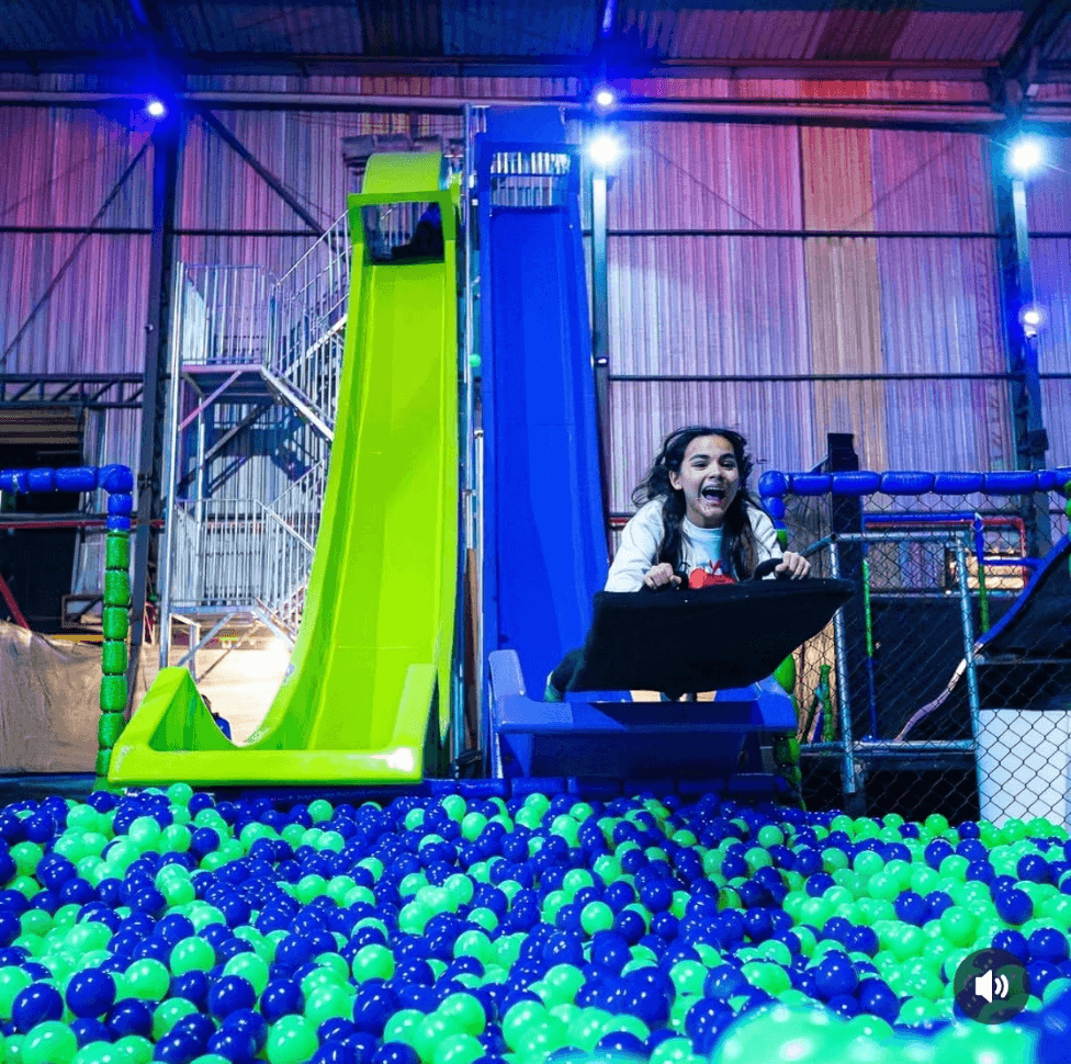 Pop Haus — bolinhas coloridas Play & Cia